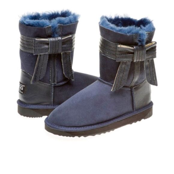 UGG Australia Double Face Sheepskin Leather Side Bow Ugg Boots Size 7 - Picture 1 of 10